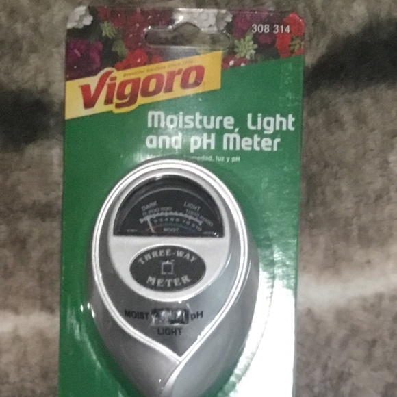 Moisture, light an ph meter excellent for indoor plants. - Picture 2 of 5